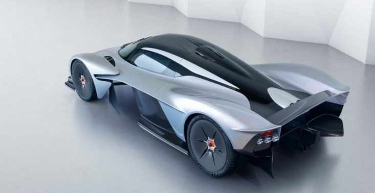 Aston Martin zdradza więcej szczegółów na temat hipersamochodu Valkyrie<