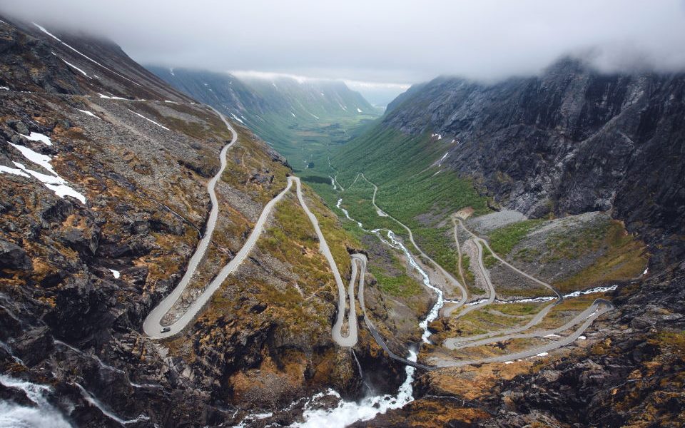 Po obejrzeniu tych zdjęć będziecie chcieli pojechać do Norwegii. Najlepiej Land Roverem