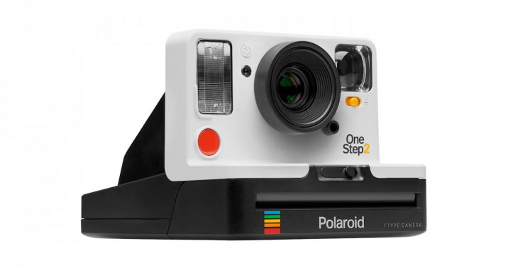 Polaroid wypuszcza nowy aparat natychmiastowy na 80 urodziny marki<