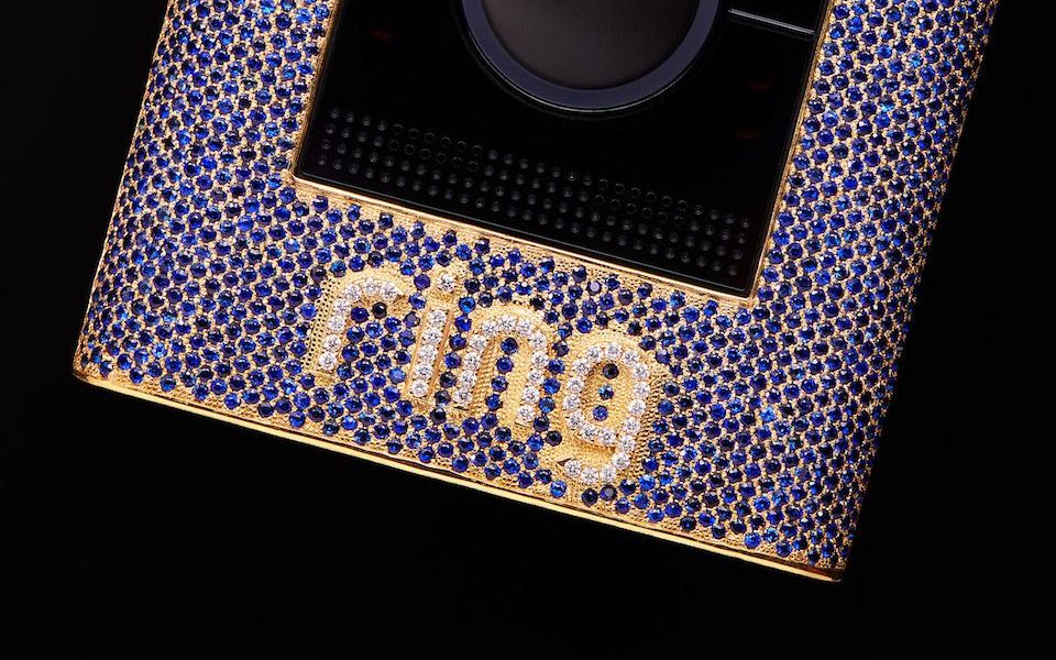 Ring Elite Crown Jewel to najdroższy na świecie dzwonek do drzwi za 100 tysięcy dolar&oacute;w