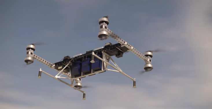 Boeing pokazał ogromnego drona, który jest w stanie unieść ładunek o wadze 225 kg<