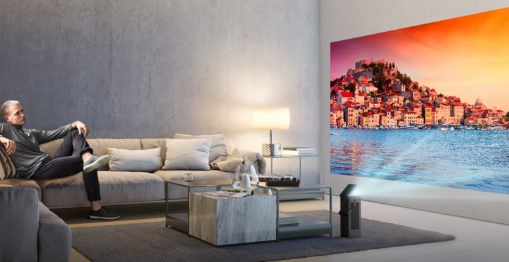 Nowości od LG: telewizor z ekranem OLED 8K, 150-calowy projektor oraz telewizor, który składa się jak plakat<