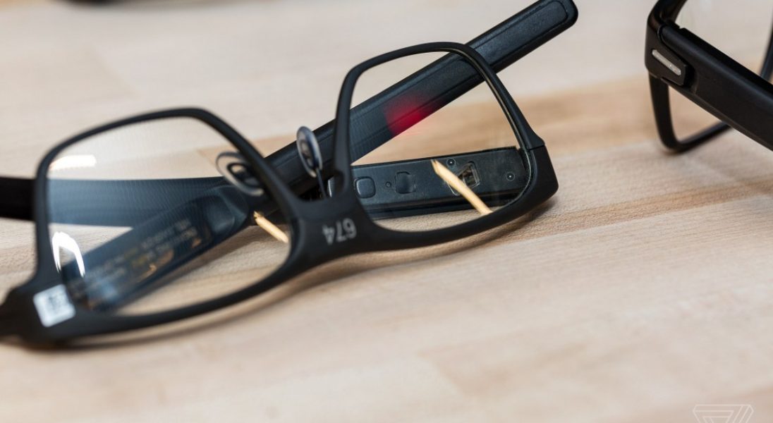 Oto inteligentne okulary Intel Vaunt, które wyglądają jak zwykłe oprawki korekcyjne