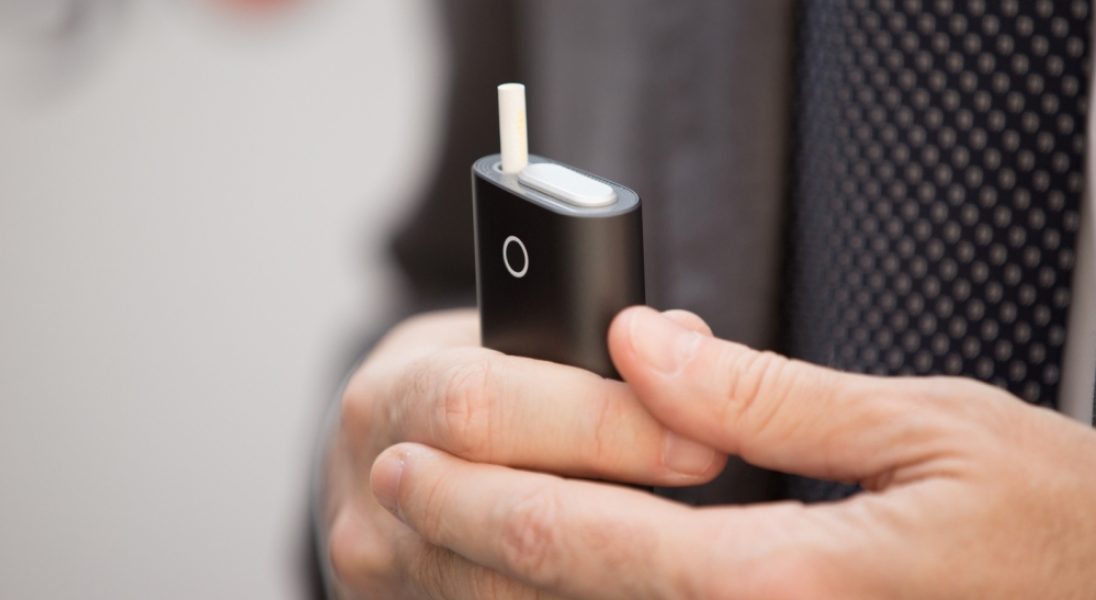 E-papierosy vs. urządzenia podgrzewające tytoń – co wiemy o zamiennikach papierosów?