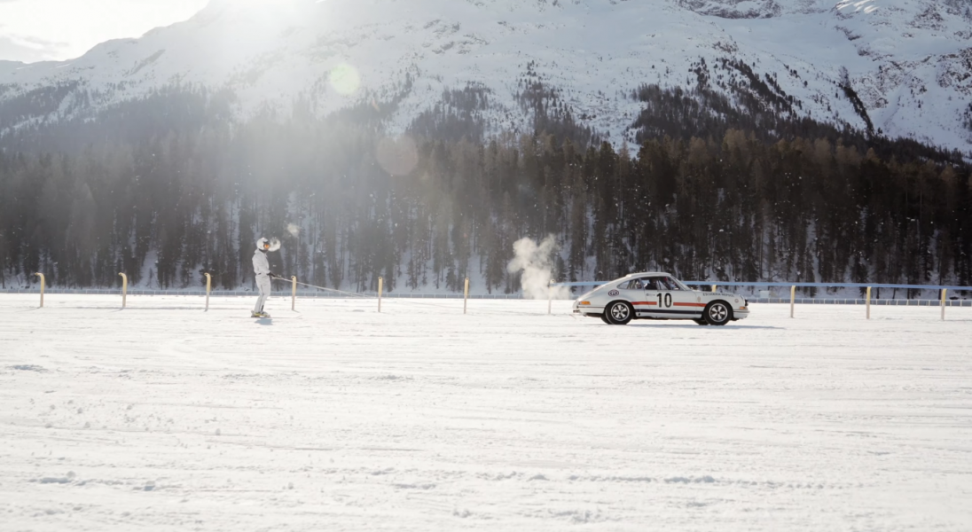 Porsche, narty i malownicze Alpy, czyli skandynawski skijöring w ekstremalnym wydaniu