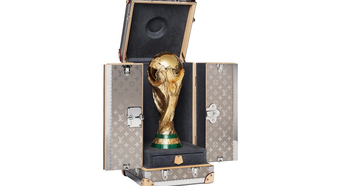 Louis Vuitton stworzył etui na Puchar Mistrzostw Świata w Piłce Nożnej oraz kolekcję akcesoriów dla kibiców