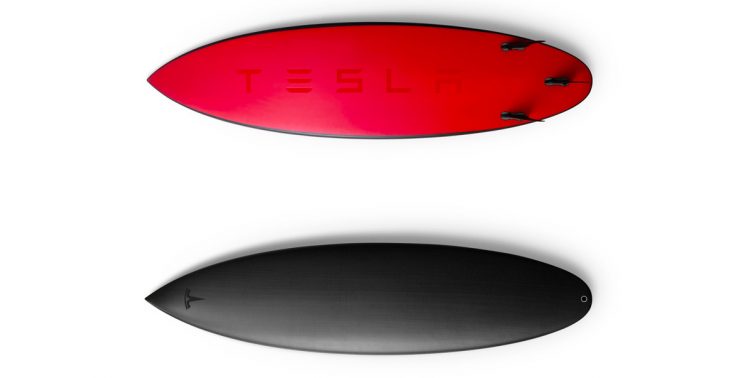 Elon Musk wypuszcza deskę surfingową za 1,5 tysiąca dolarów<