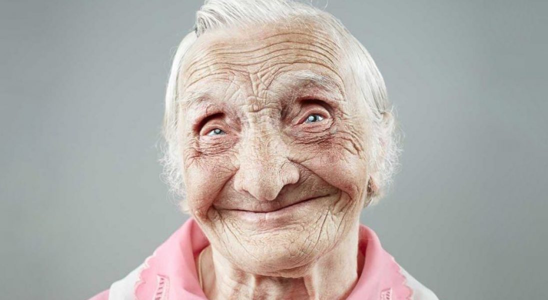 Niezwykłe fotografie, które udowadniają, że uśmiech się nie starzeje
