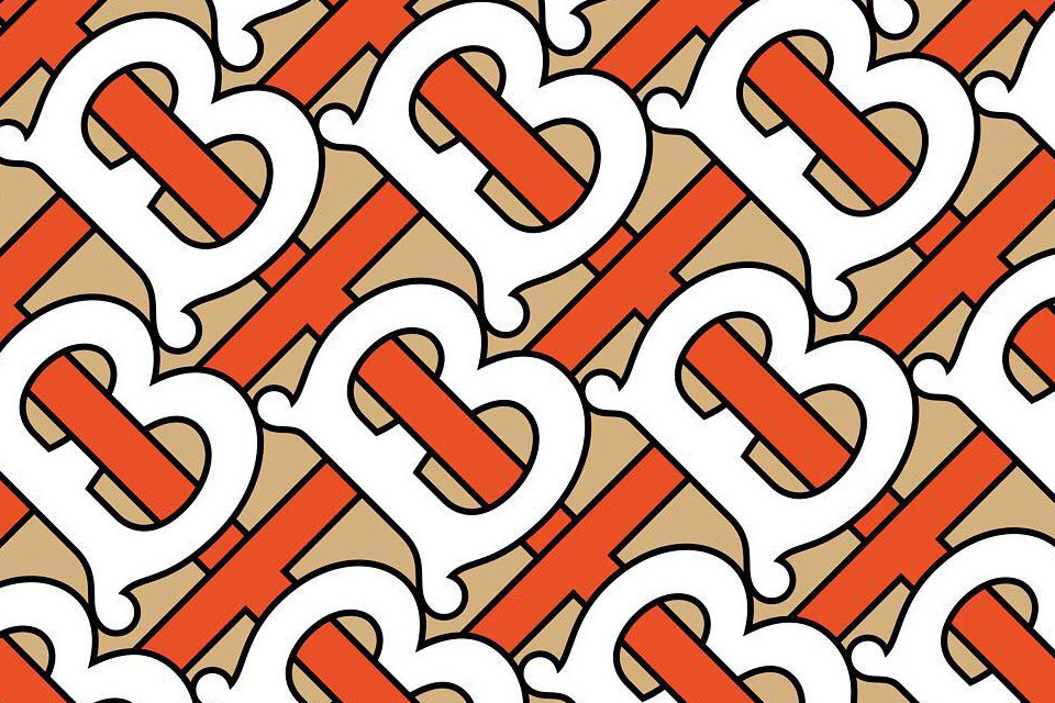 Ricardo Tisci pokazał nowe logo i monogram Burberry<
