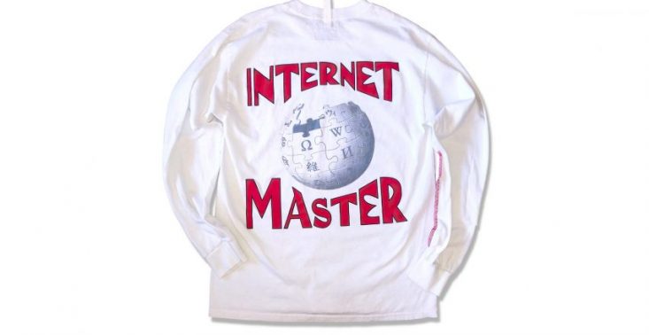 Wikipedia ma swoją własną streetwearową kolekcję ubrań<