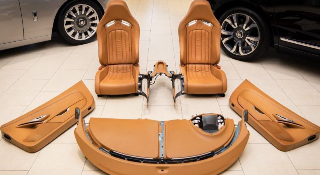 Nietypowa aukcja, na której za 150 tys. dolarów można kupić wnętrze z Bugatti Veyron
