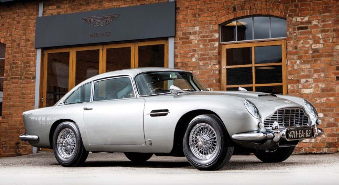 Aston Martin DB5 Jamesa Bonda sprzedany za rekordową kwotę