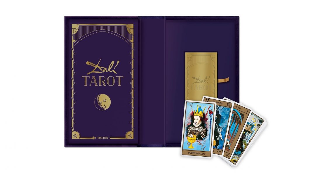 Wydawnictwo Taschen wypuściło reedycję kart do tarota Salvadora Dalego