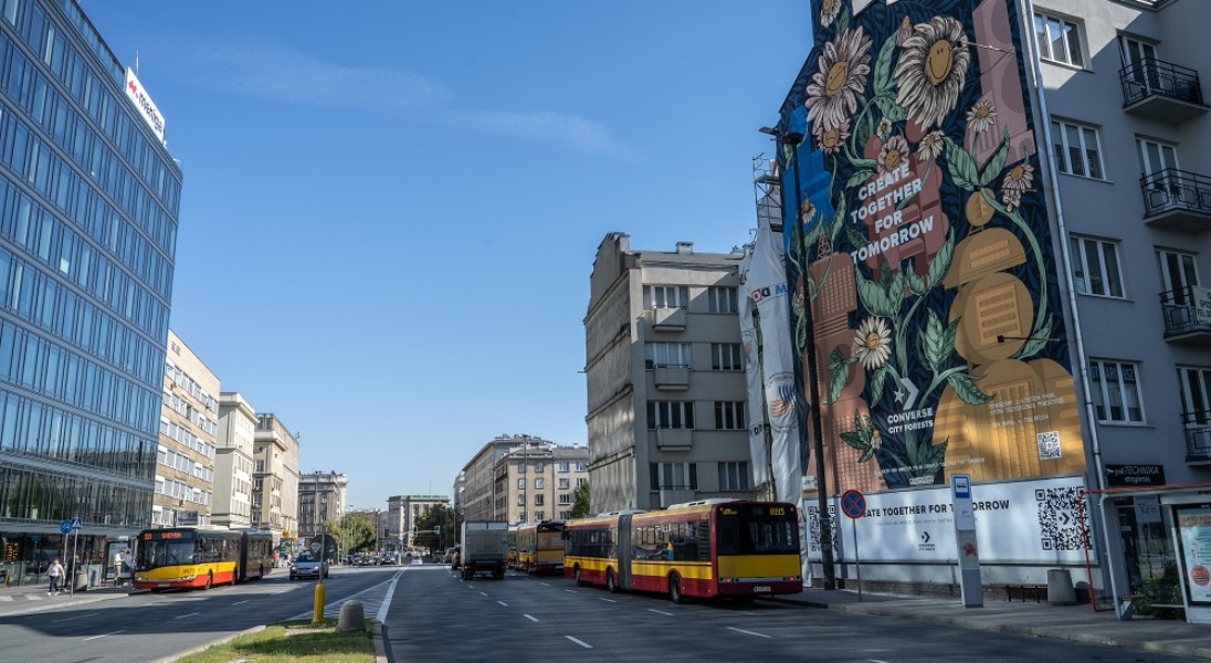 Converse tworzy City Forests: Warszawa wśród miast, gdzie pojawił mural oczyszczający powietrze