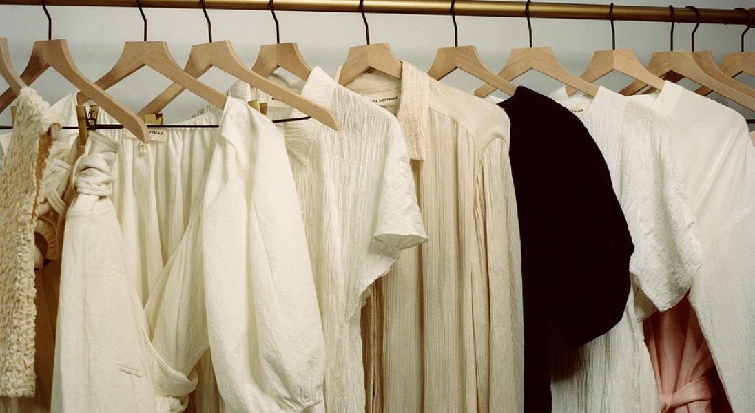LG i NET-A-PORTER wprowadzają zrównoważoną kolekcję ubrań