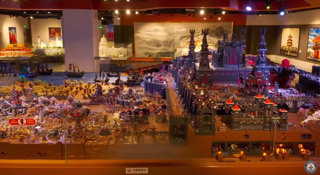Niezwykła budowla z klocków LEGO inspirowana bitwą z Władcy Pierścieni – ustanowiła rekord Guinnessa