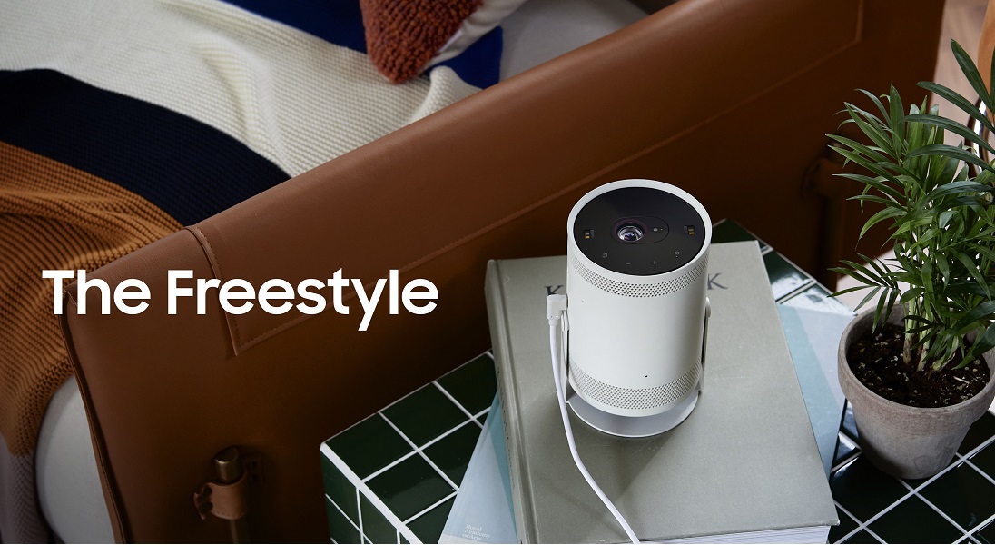 Samsung stawia na lekkość i mobilność. Projektor The Freestyle sprawdzi się w domu i w podróży
