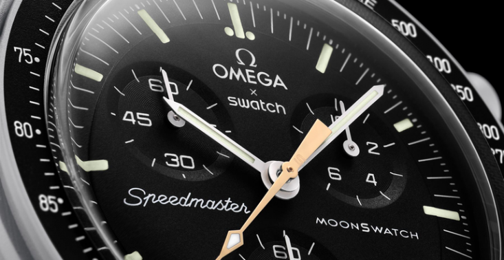 Omega i Swatch przedstawiają nowy model zegarka z kolekcji MoonSwatch<