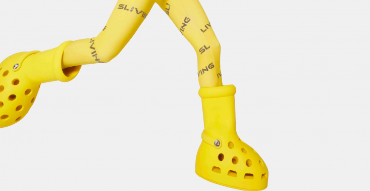 MSCHF i Crocs wypuszczają Big Yellow Boots<